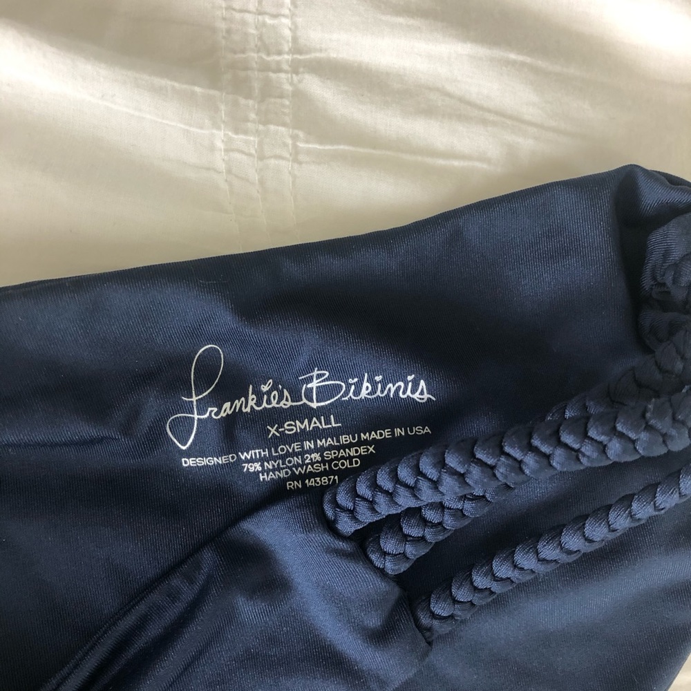 Frankie’s Bikinis Bottoms XS